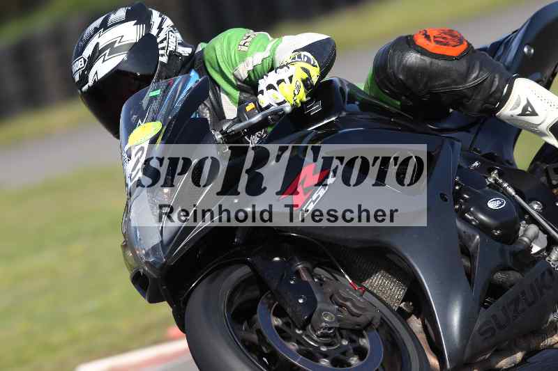 /Archiv-2023/06 10.04.2023 Moto Club Anneau du Rhin/Vert-Medium/82